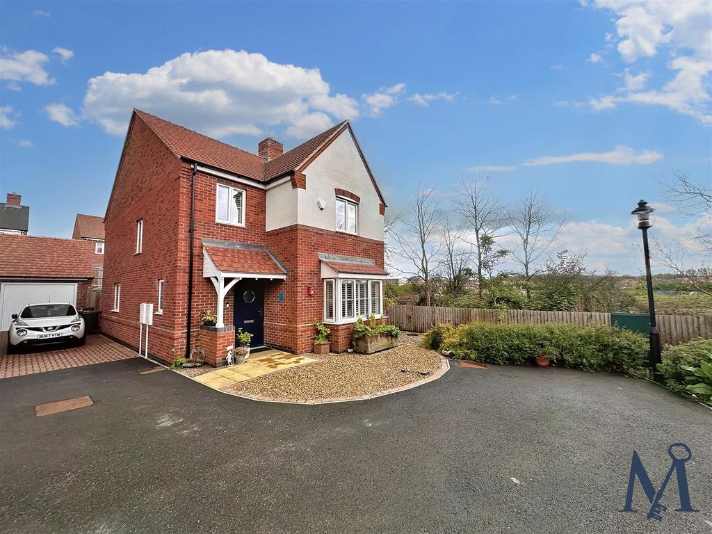 4 bed detached house for sale in Newberry Close, Hugglescote, Coalville