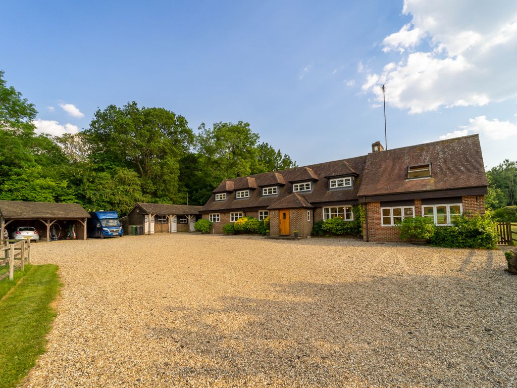 6 bed detached house for sale in Whitemoor Lane, Upper Basildon