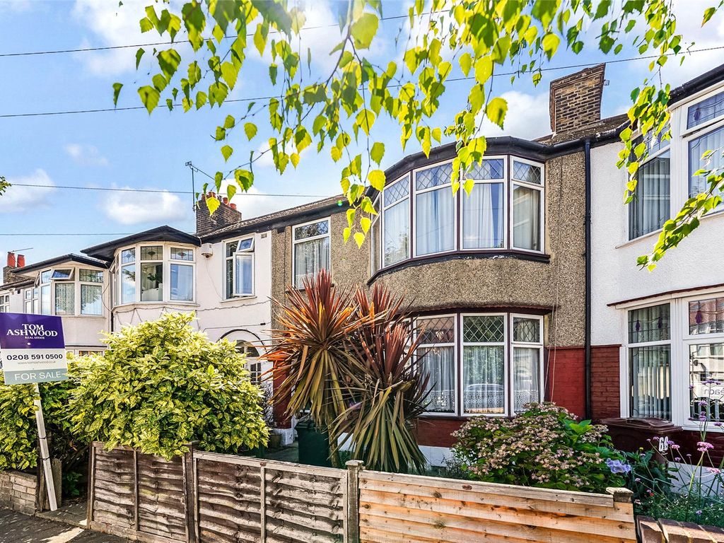 3 bed terraced house for sale in Lyndhurst Gardens, Barking IG11, £