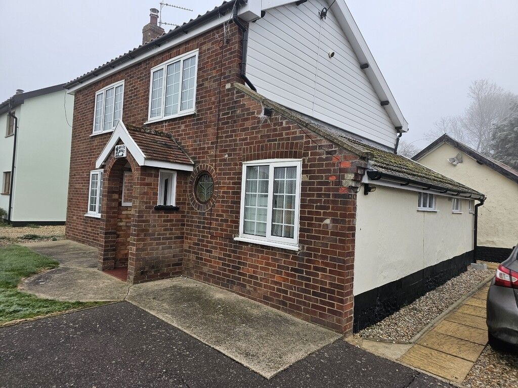 3 bed cottage to rent in Long Street, Great Ellingham, Attleborough