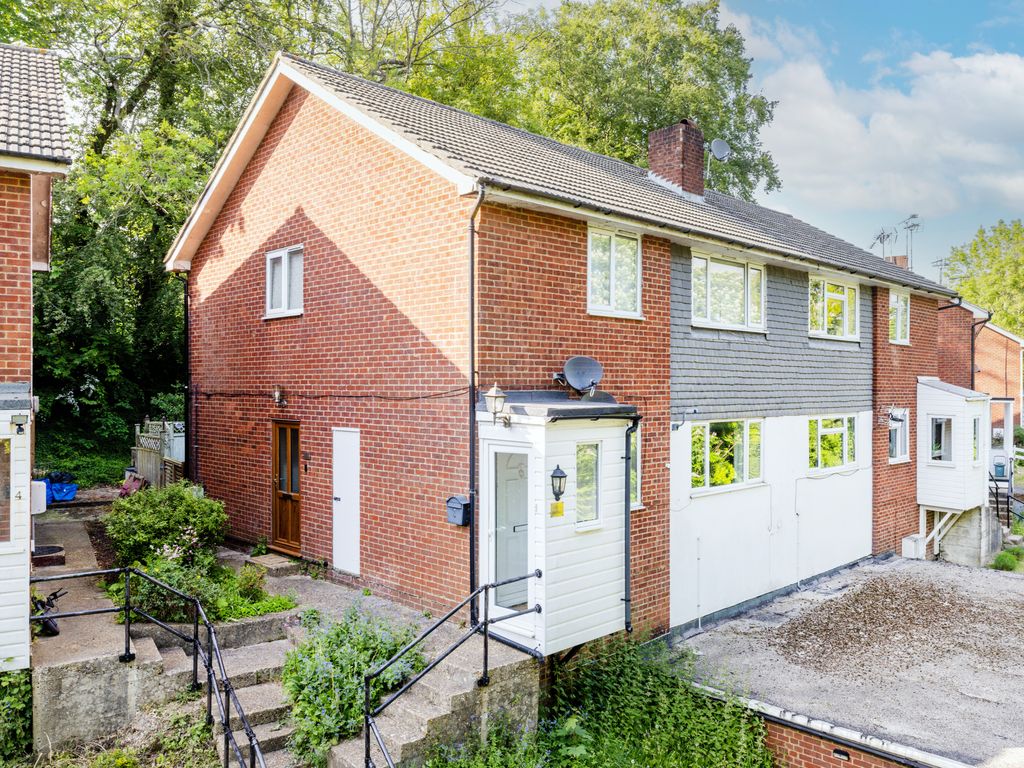 2 bed for sale in Church Hill, Caterham CR3 Zoopla