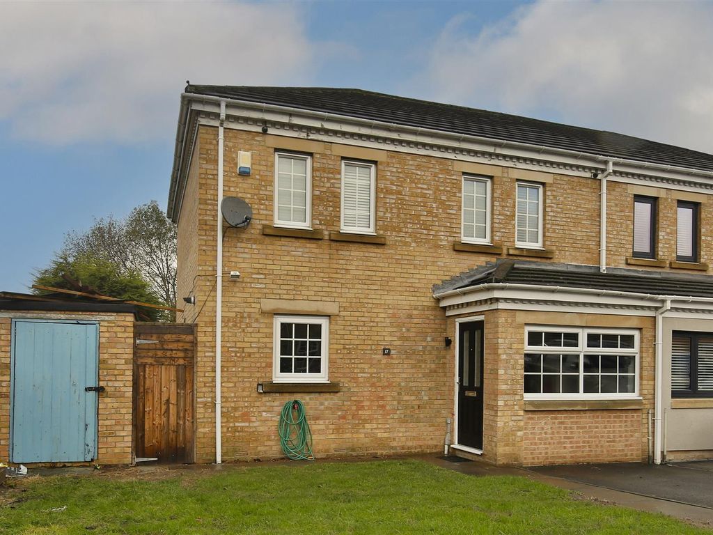 3 bed property for sale in Linden Mews, Langley Park, Durham DH7, £160,000 Zoopla