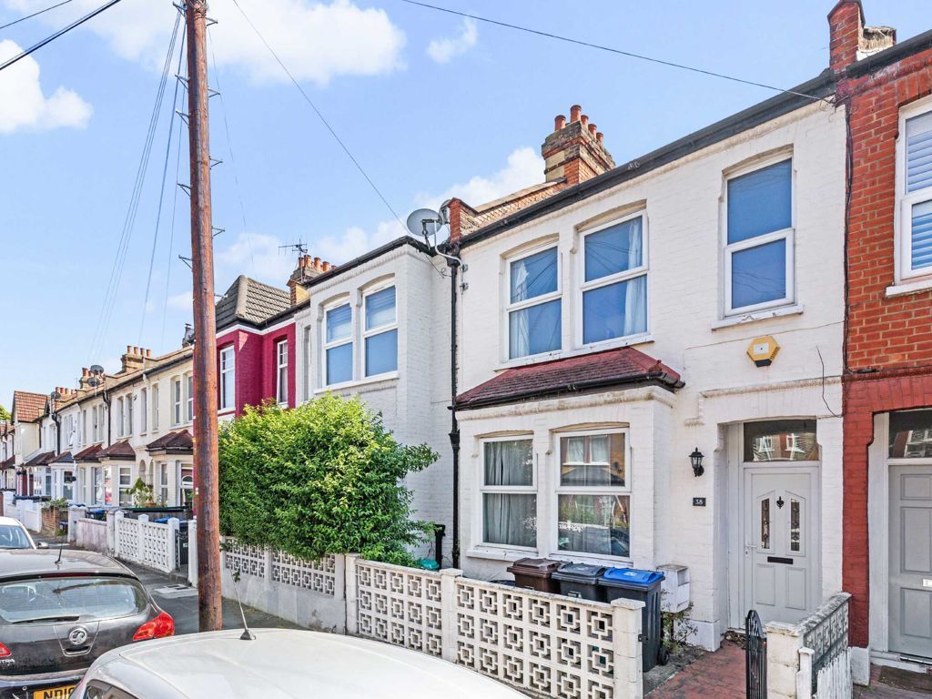 4 bed property to rent in Crusoe Road, Mitcham CR4 Zoopla