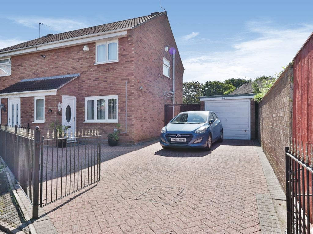 3 bed semidetached house for sale in The Queensway, Hull, East Riding
