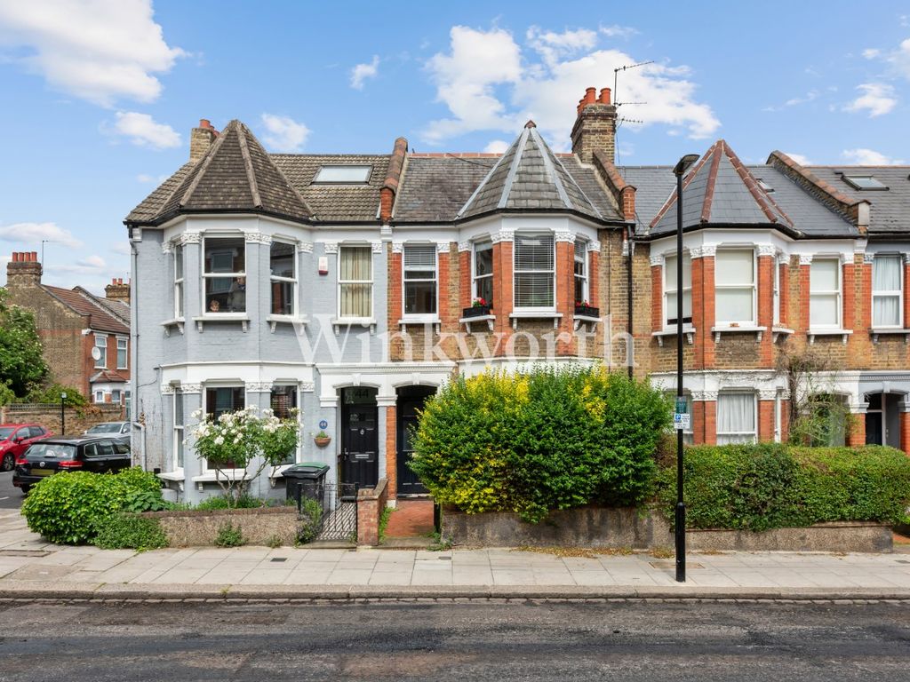 1 bed flat for sale in Downhills Park Road, London N17, £450,000 Zoopla