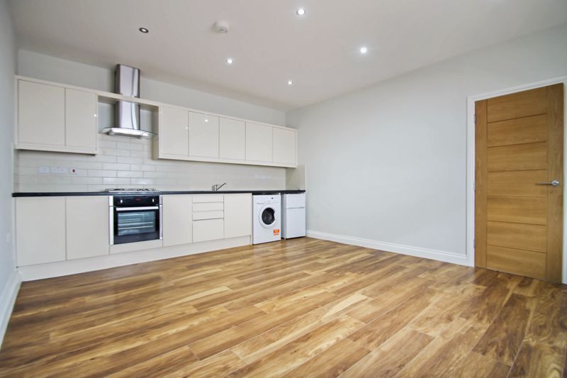 2 bed flat to rent in Wood End Lane, Northolt UB5 Zoopla