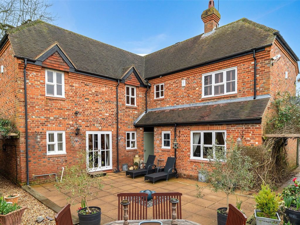 4 bed detached house for sale in Burghfield Road, Reading, Berkshire