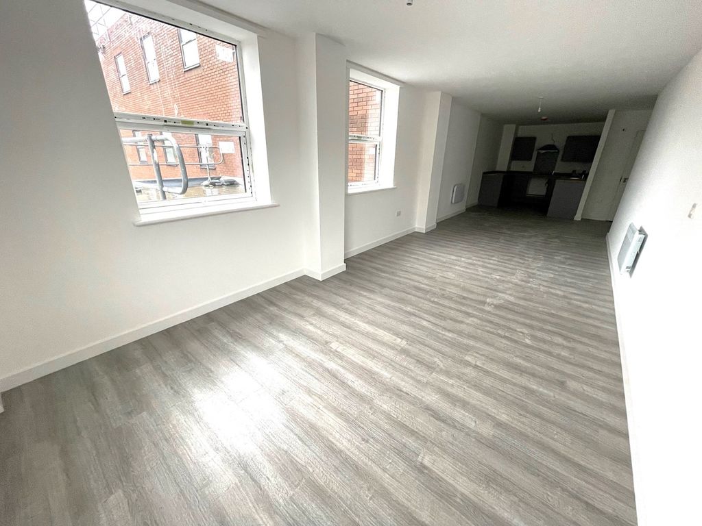 Studio to rent in Corporation Street, Taunton TA1, £775 pcm Zoopla
