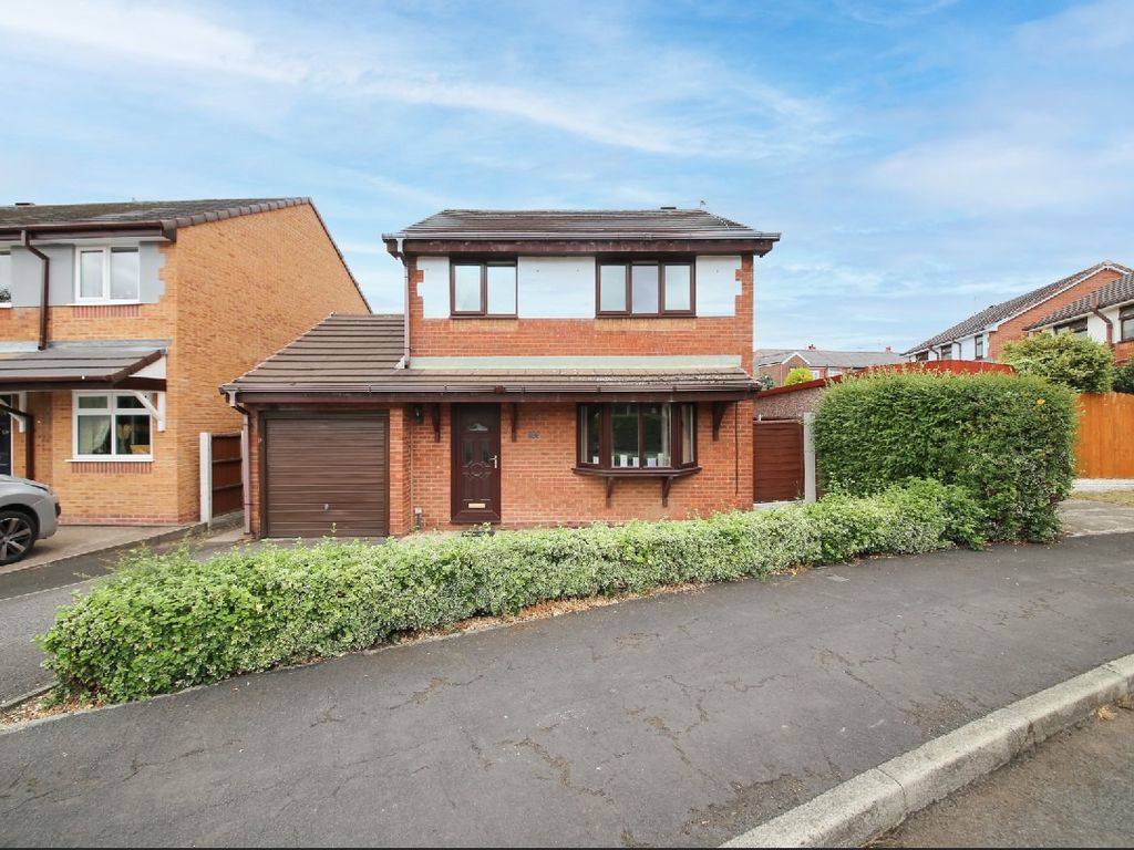 3 bed detached house for sale in Knightshill Crescent, Wigan