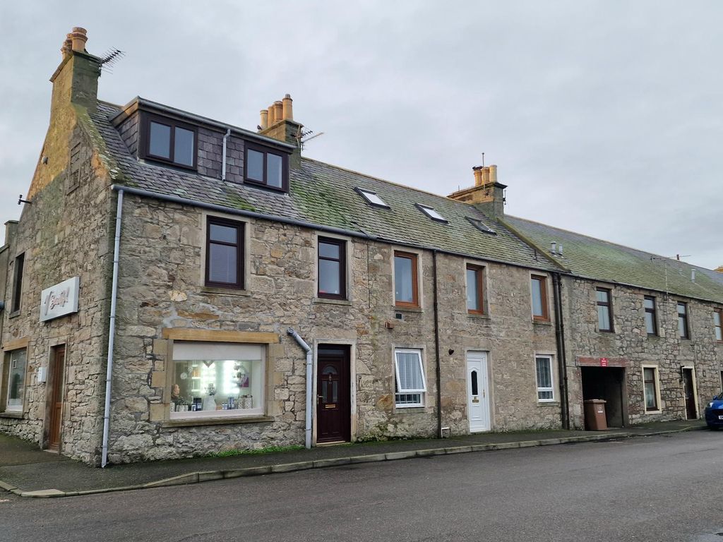 2 bed to rent in Argyle Street, Lossiemouth, Moray IV31, £