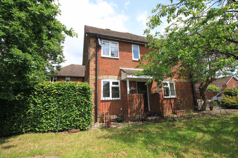 1 bed end terrace house for sale in Jenkyns Close, Botley, Southampton