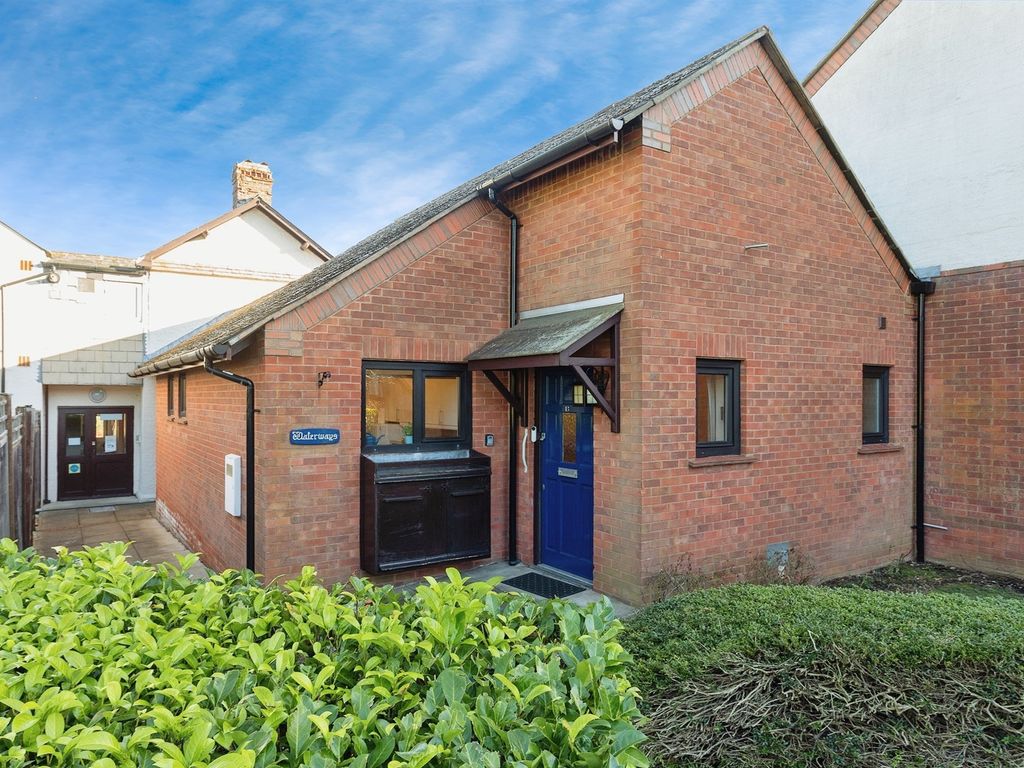 2 bed terraced bungalow for sale in The Mount, Simpson, Milton Keynes