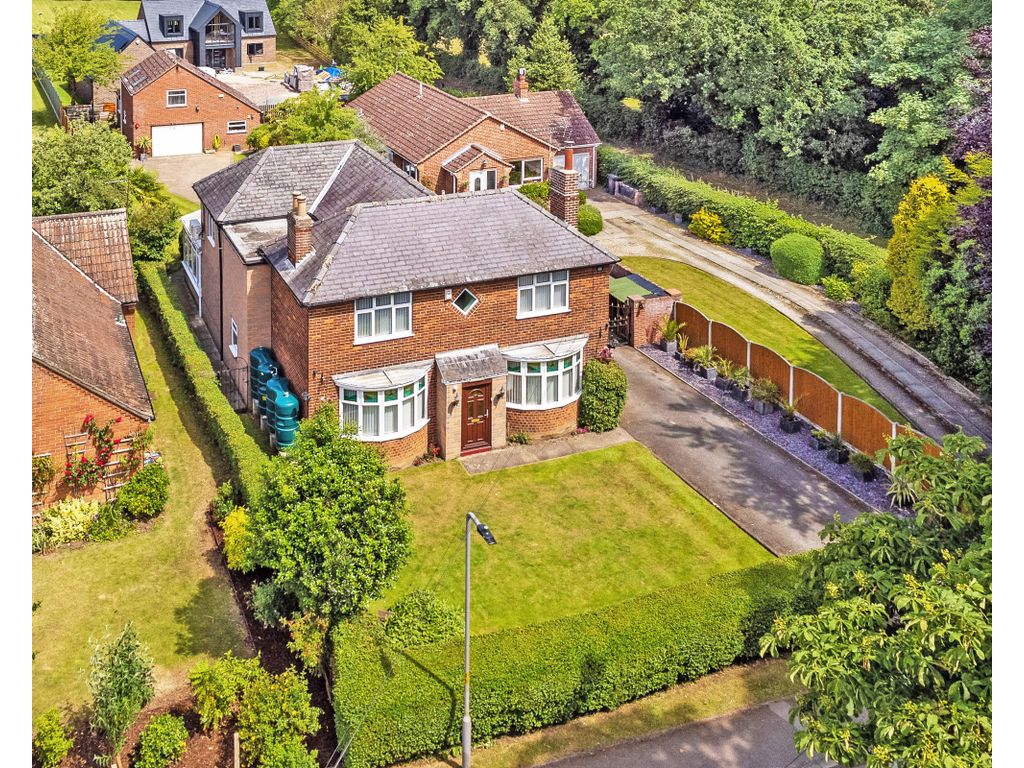 4 bed detached house for sale in School Road, Hemingbrough, Selby YO8