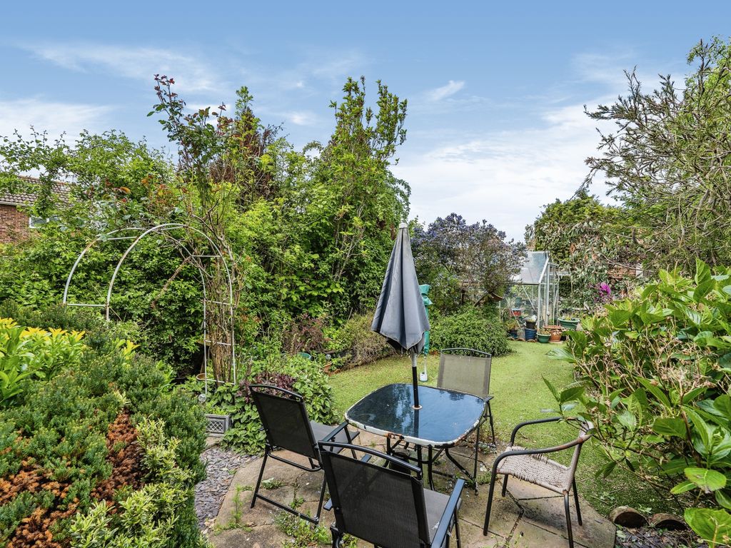 3 bed terraced house for sale in Orchard Close, Hounsdown, Southampton