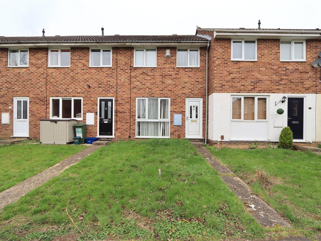 3 bed terraced house for sale in Carroll Close, Newport Pagnell