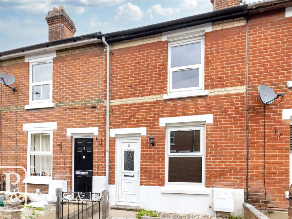 3 bed terraced house for sale in King Stephen Road, New Town