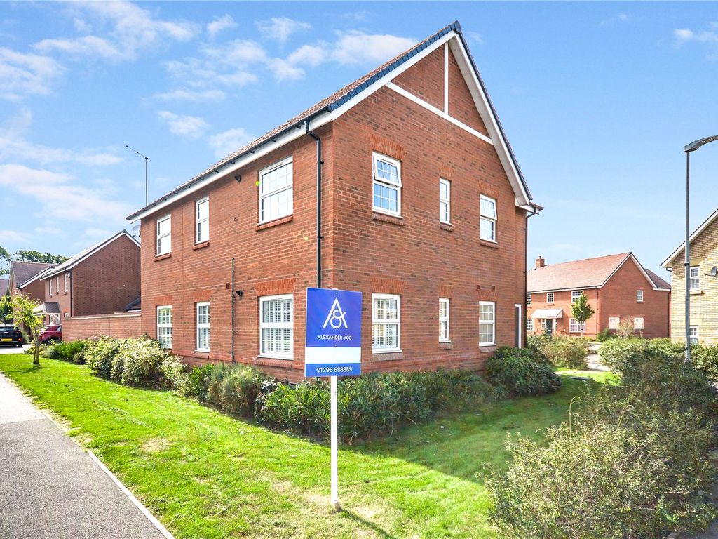 2 bed for sale in Beech Tree Lane, Wing, Leighton Buzzard