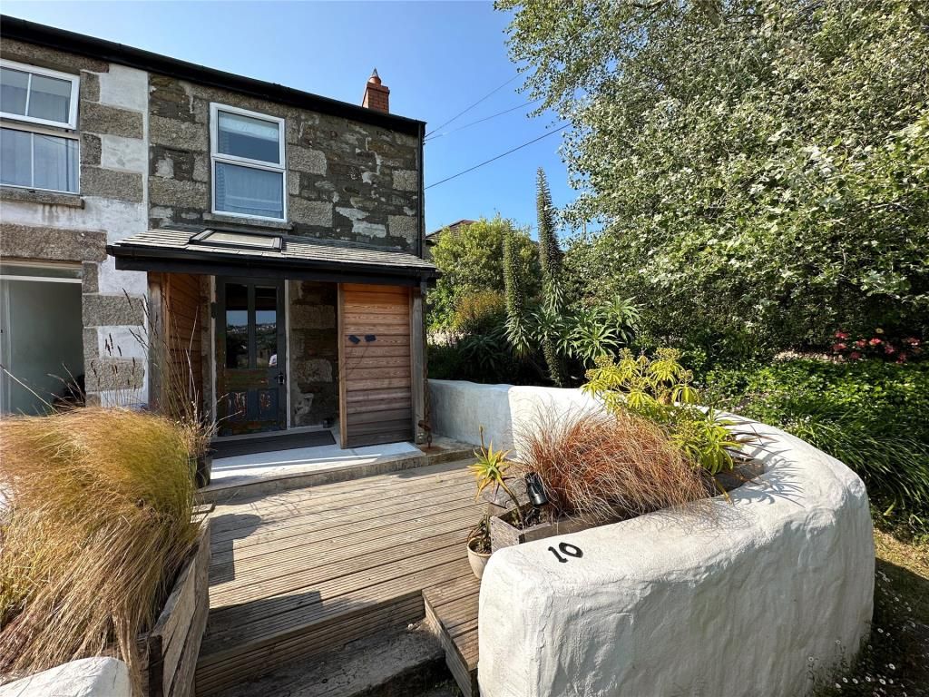 2 bed end terrace house to rent in Phillack Hill, Phillack, Hayle