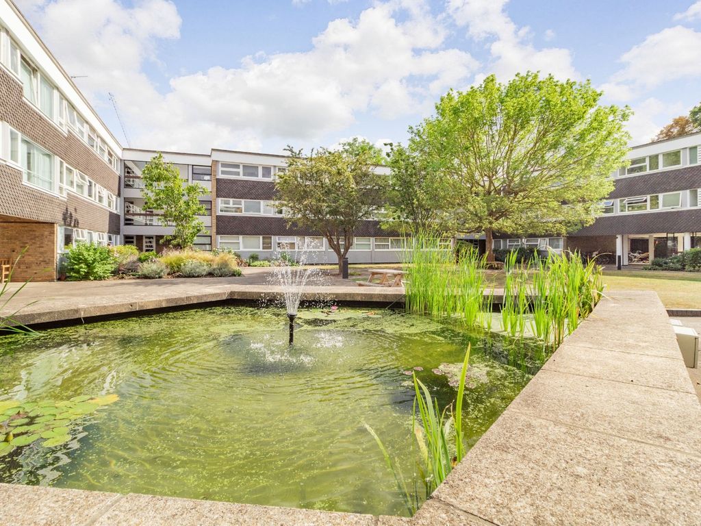 Highsett, Cambridge CB2  