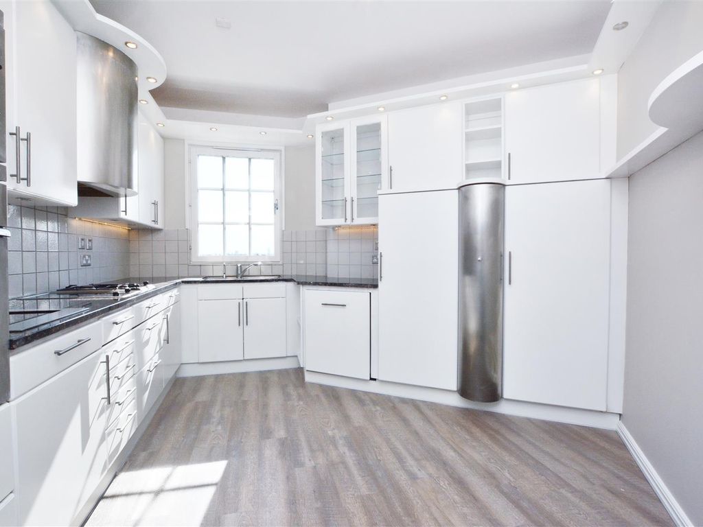 St. Johns Wood Road, London NW8  