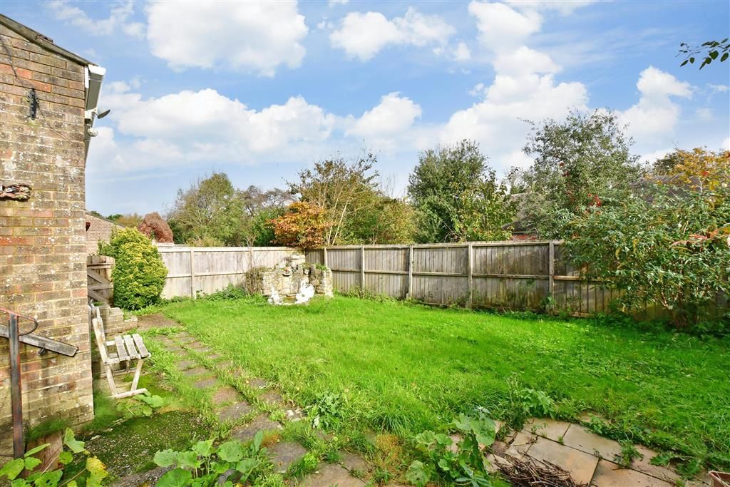 3 bed detached bungalow for sale in Ashley Way, Brighstone, Newport