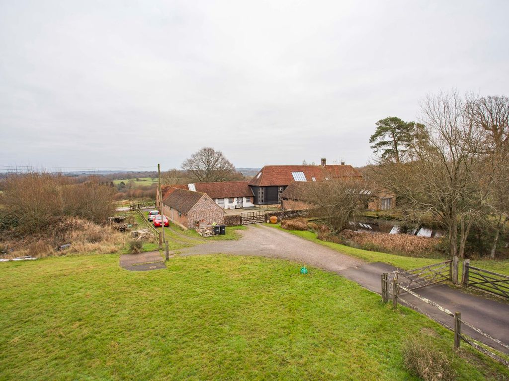 8 bed barn conversion for sale in Palehouse Common, Framfield, Uckfield
