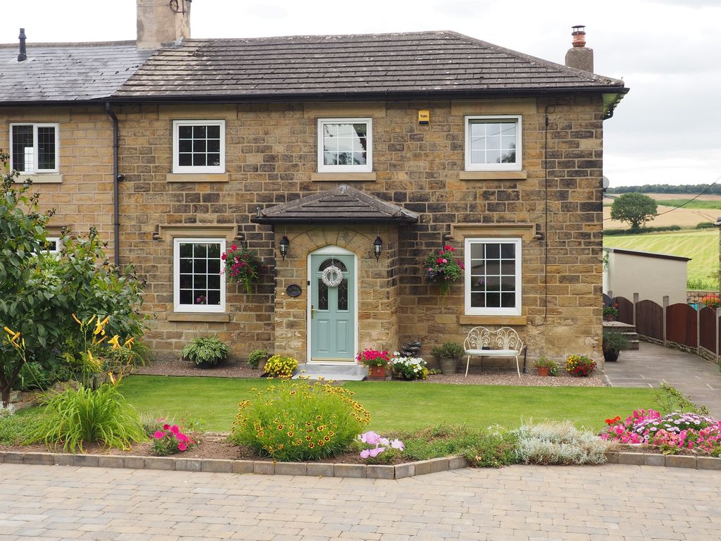 4 bed cottage for sale in Doncaster Road, Thrybergh, Rotherham S65, £