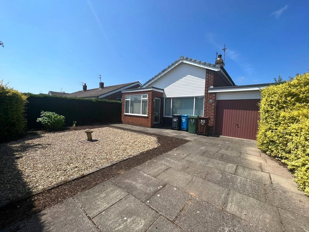 2 bed bungalow for sale in Pilling Avenue, Lytham St. Annes, Lancashire
