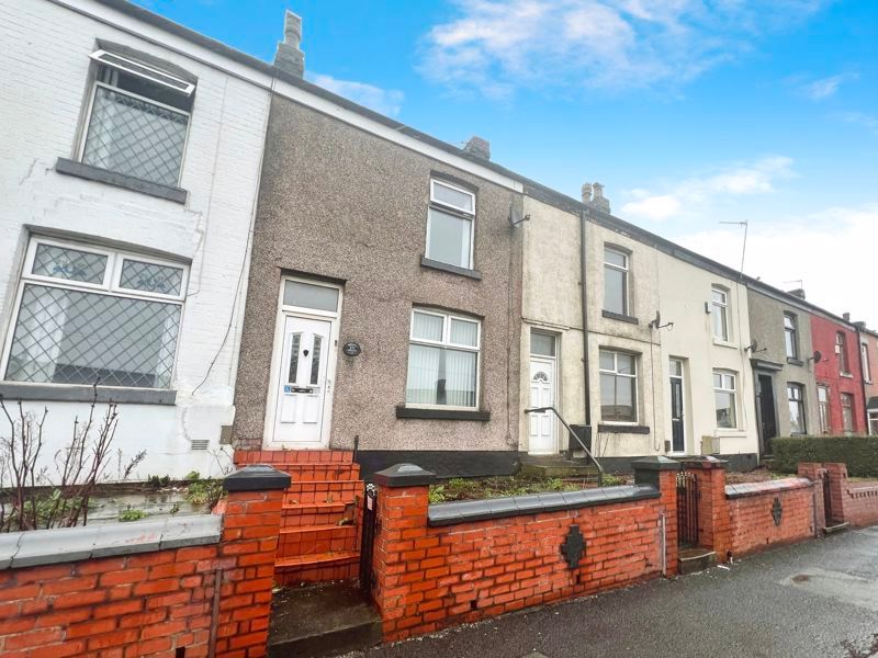 2 bed terraced house for sale in Bury Road, Bolton BL2, £80,000 Zoopla