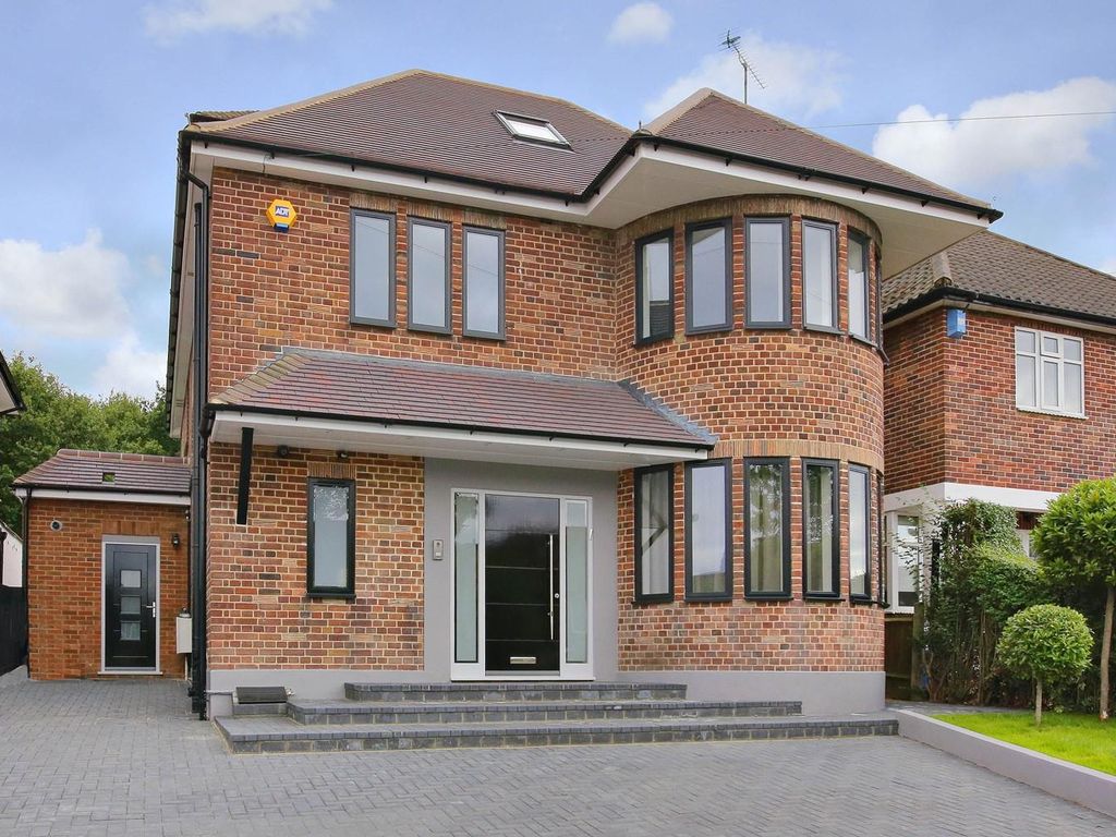 Parklands Drive, London N3  