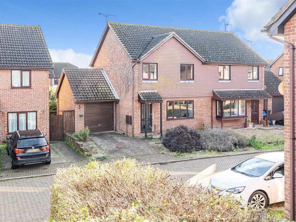 3 bed semidetached house for sale in Sarre Place, Sandwich CT13, £