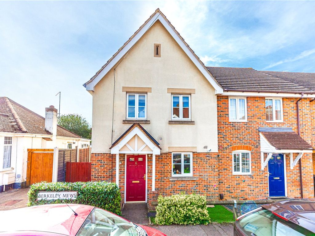 3 bed end terrace house for sale in Berkeley Mews, Guildford Road, St