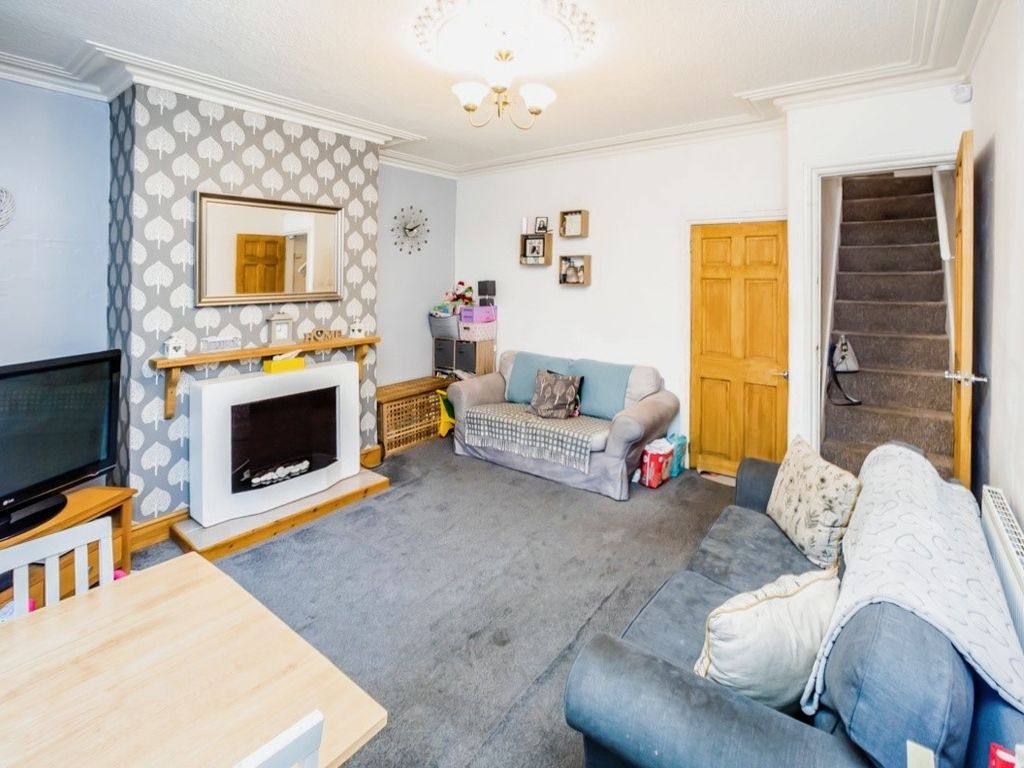 Fernfield Terrace, Halifax HX3  