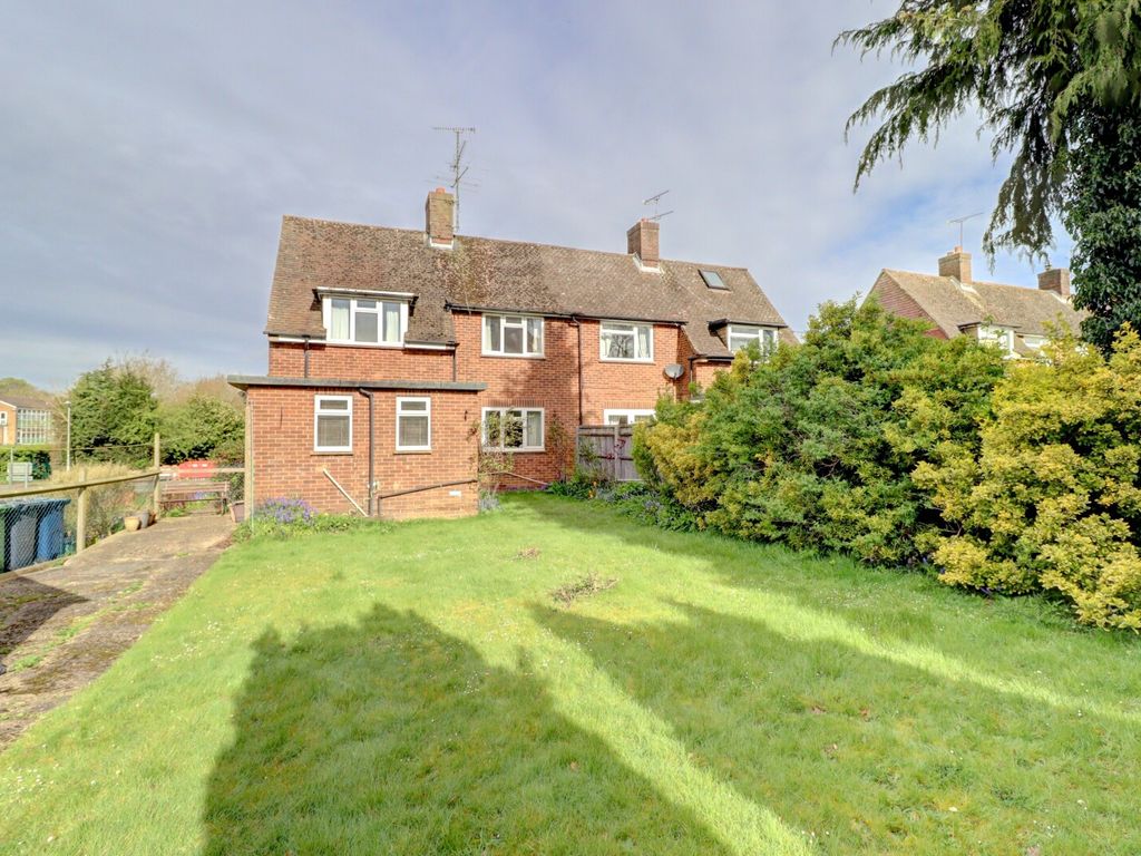 3 bed semidetached house for sale in Rose Avenue, Hazlemere, High