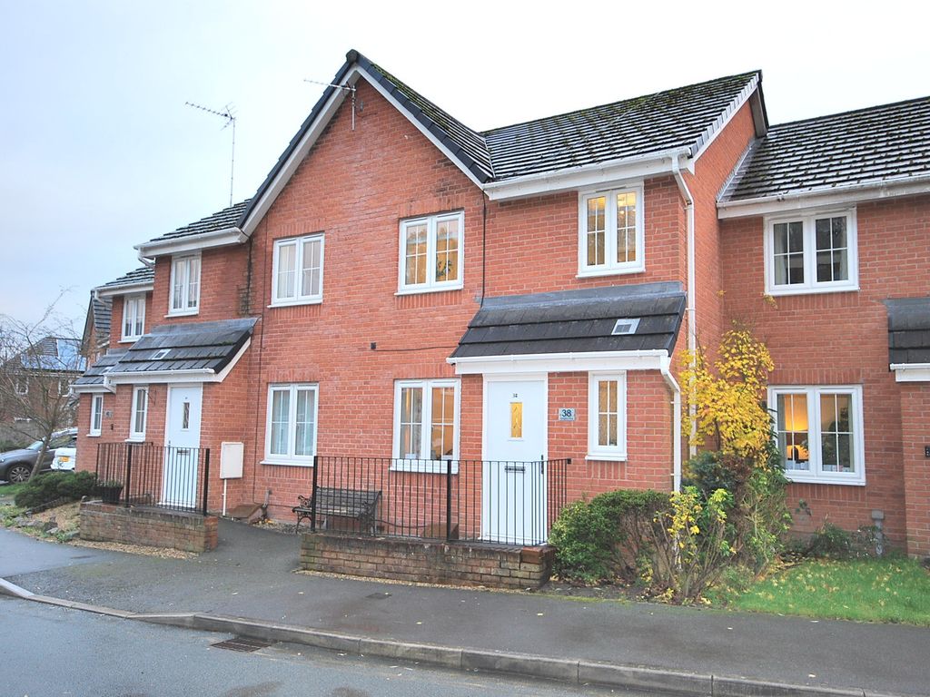 4 bed terraced house for sale in Ledgard Avenue, Leigh WN7, £210,000