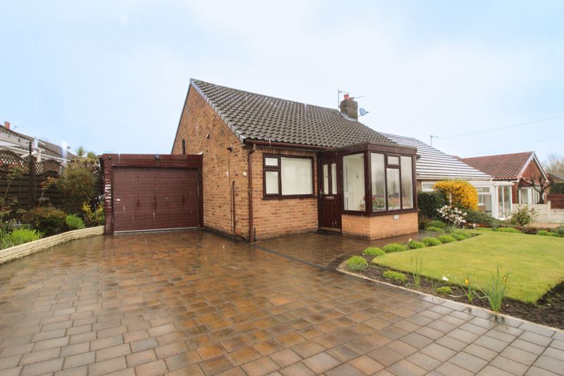 3 bed semidetached house for sale in Mill House View, Upholland