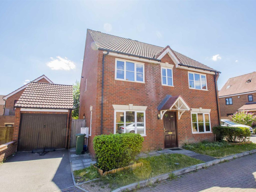 4 bed detached house to rent in Earlshall Place, Westcroft, Milton Keynes MK4 Zoopla