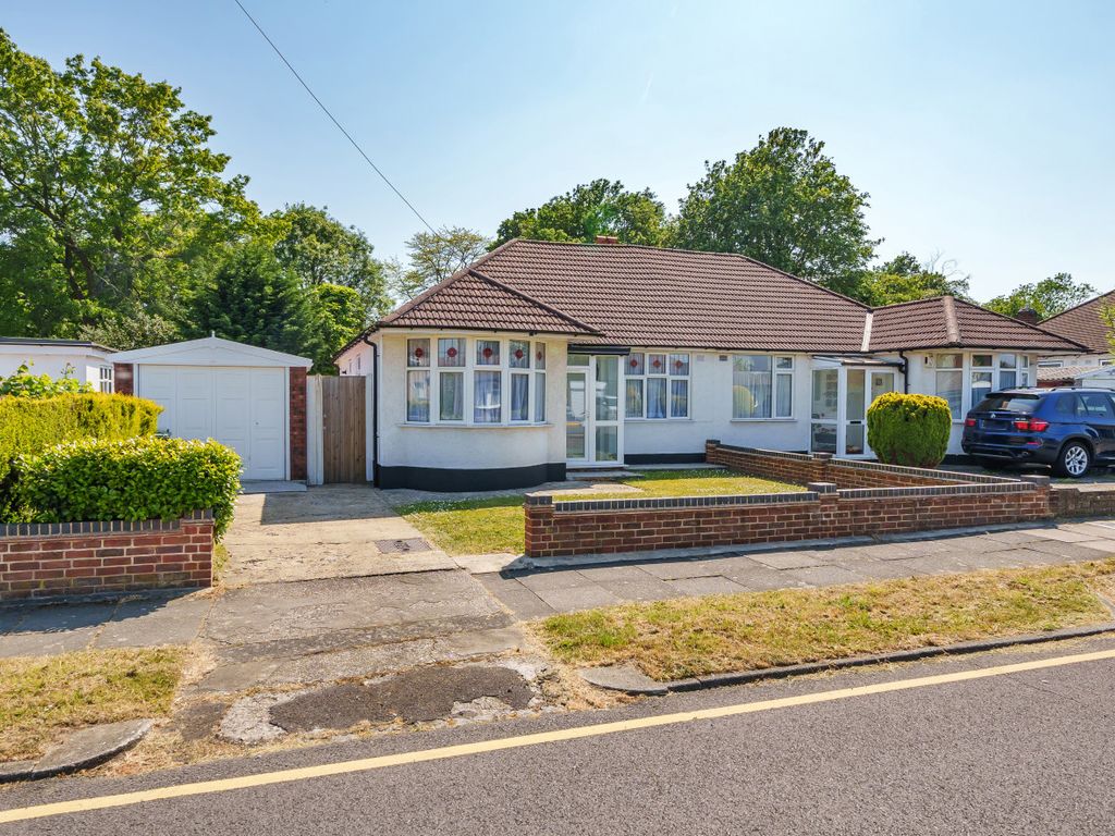 3 bed bungalow for sale in Oregon Square, Orpington BR6 Zoopla