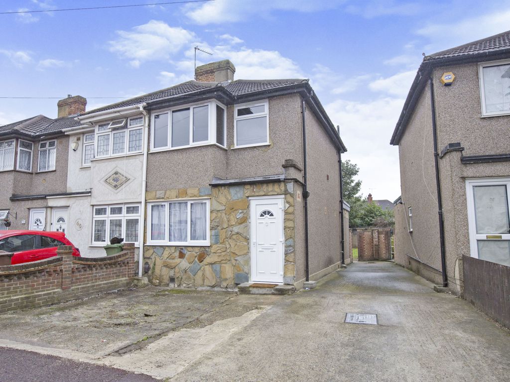 3 bed end terrace house for sale in Second Avenue, Dagenham RM10 Zoopla