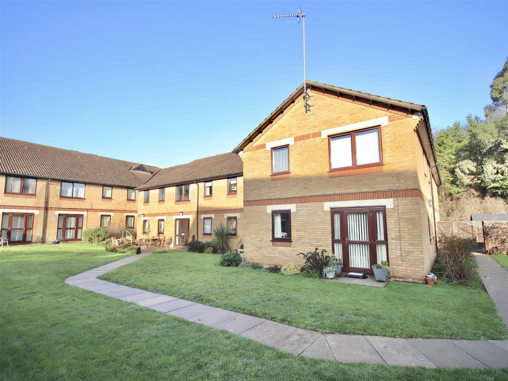 Ivyfield Court, Charter Road, Chippenham SN15  