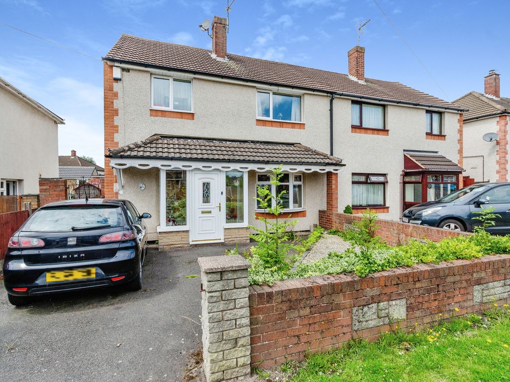 3 bed semidetached house for sale in Attlee Road, Walsall, West