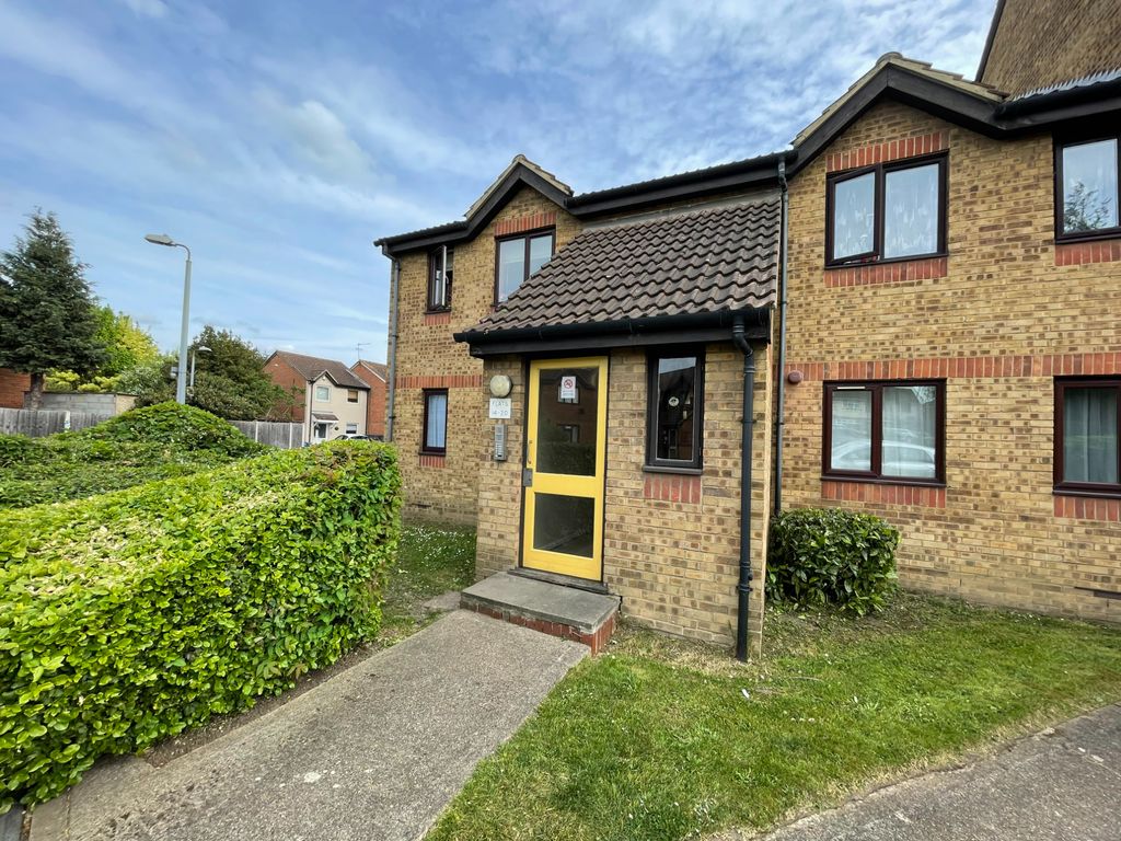 1 bed flat for sale in Parsonage Road, Grays RM20 Zoopla