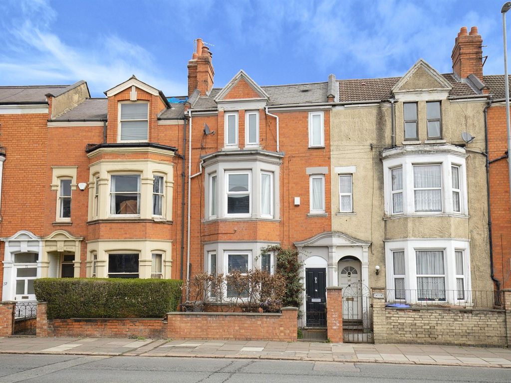 4 bed town house for sale in Harlestone Road, St James, Northampton NN5