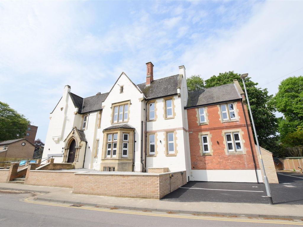 20 bed detached house for sale in Greetwell Close, Lincoln LN2, £