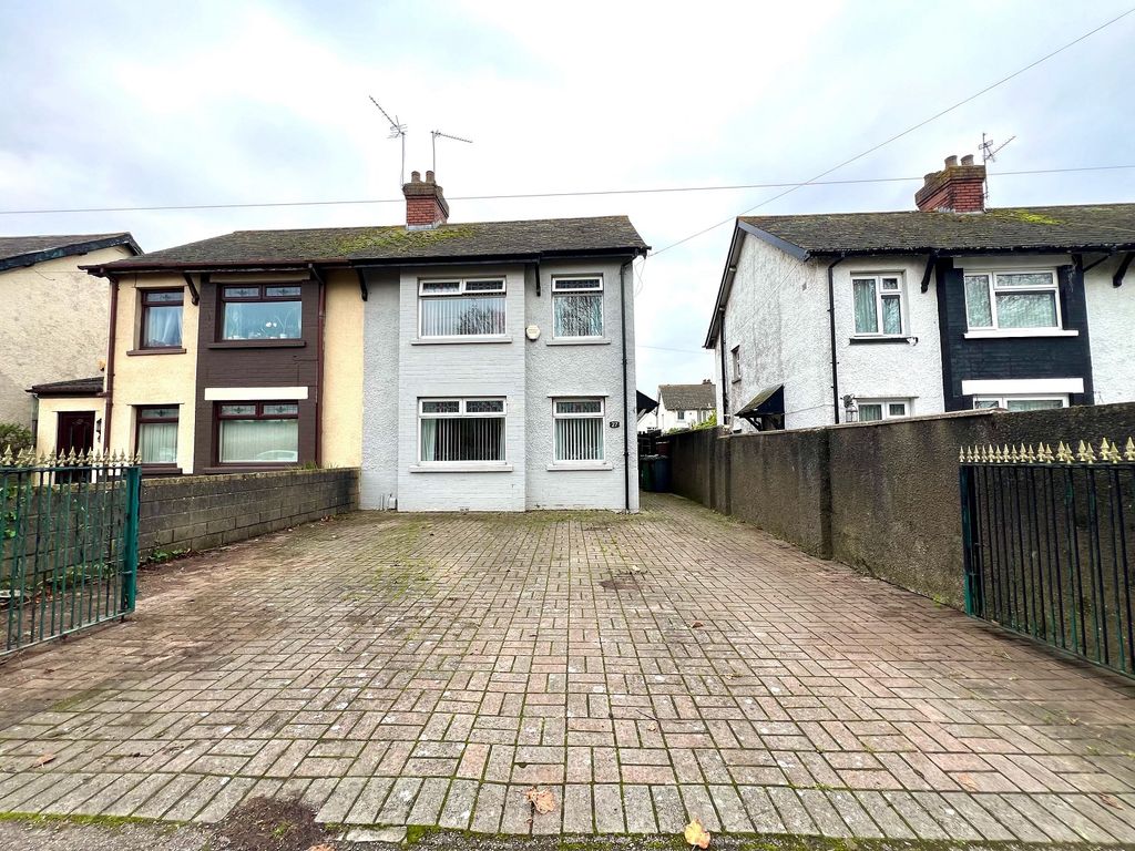 3 bed semidetached house for sale in Muirton Road, Splott, Cardiff