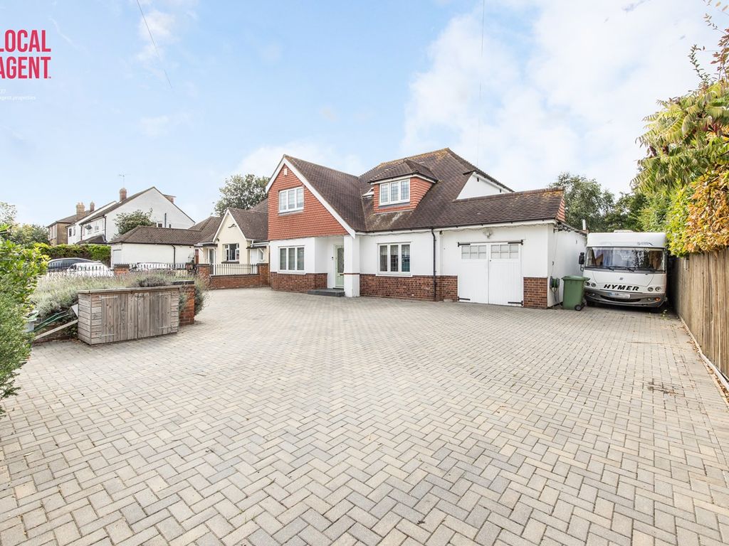 5 bed detached house for sale in Main Road, Hextable, Swanley BR8, £