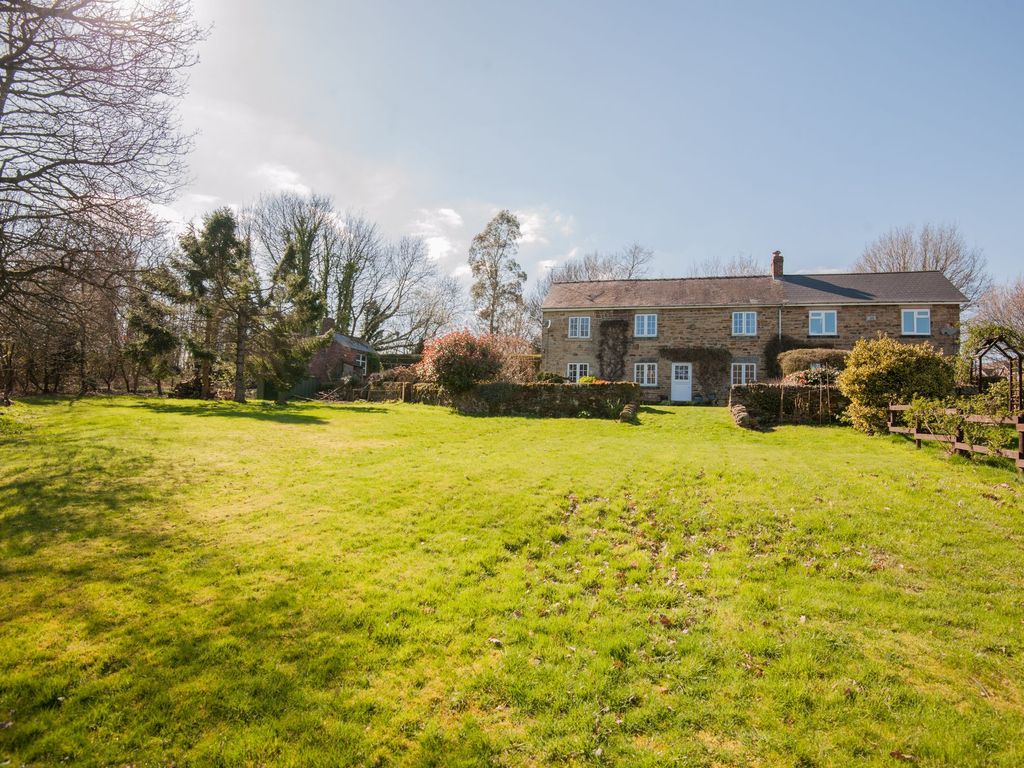 4 bed semidetached house for sale in Old Tupton, Chesterfield S42 Zoopla