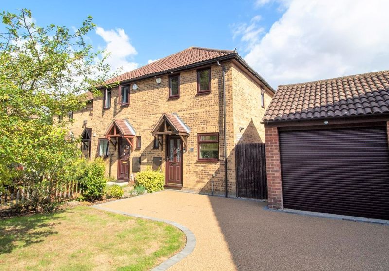 2 bed property to rent in Spalt Close, Hutton, Brentwood CM13 Zoopla