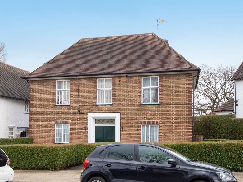 Fowlers Walk, London W5  