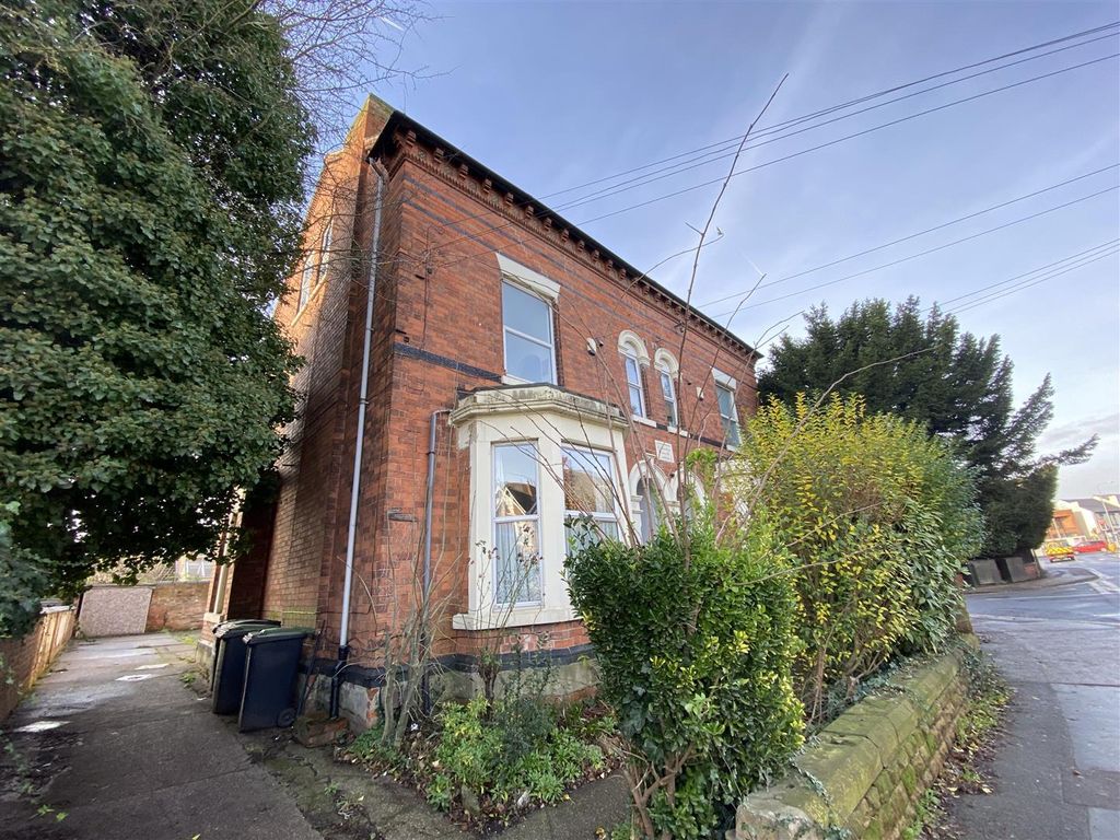 1 bed flat to rent in Station Road, Beeston, Nottingham NG9, £750 pcm